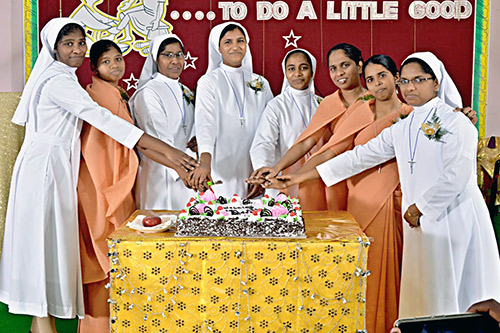 India (Pondicherry, Trichy) Vœux temporaires