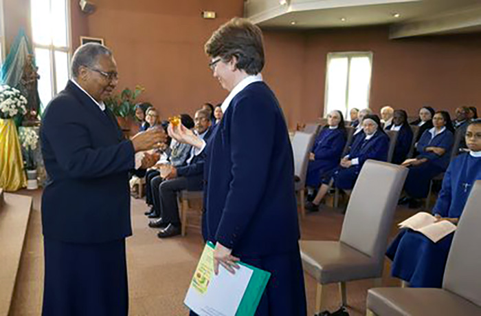 mars 2019 accueil de la commuanuté de Thiais dans la province